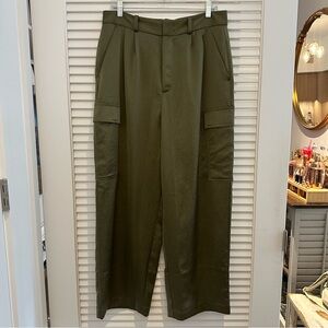 Madewell High-Rise Straight Cargo Trousers in Satin